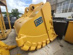 Ковш скальный усиленный на Komatsu PC400LC